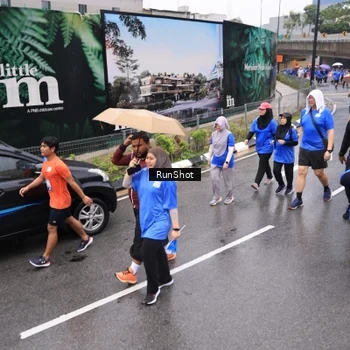 Runner Photo 7952529