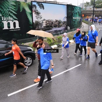 Runner Photo 7952532