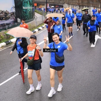 Runner Photo 7952538