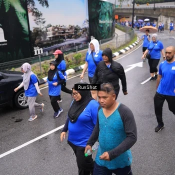 Runner Photo 7952551