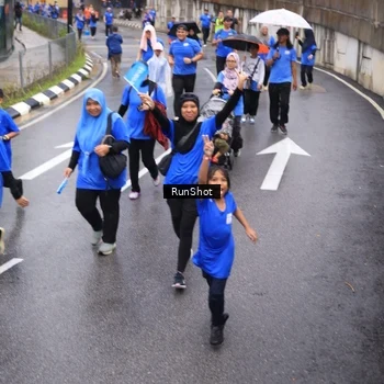 Runner Photo 7952554