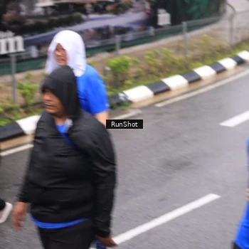 Runner Photo 7952562