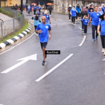 Runner Photo 7952564