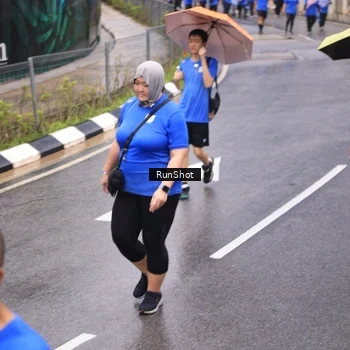 Runner Photo 7952571