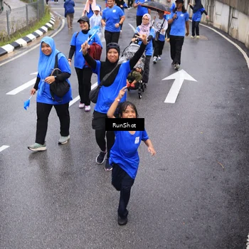 Runner Photo 7952574