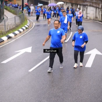 Runner Photo 7952635