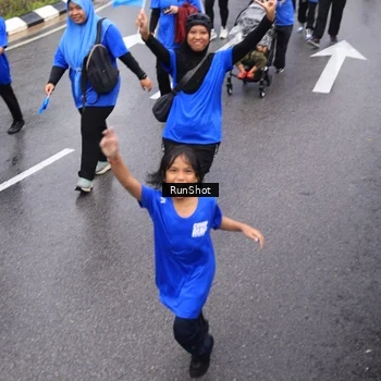 Runner Photo 7952637