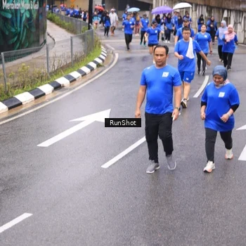 Runner Photo 7952639