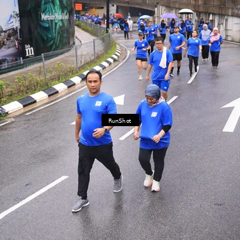 Runner Photo 7952647