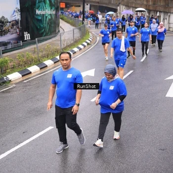 Runner Photo 7952648