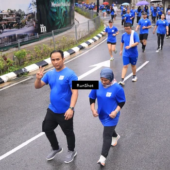 Runner Photo 7952656