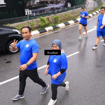 Runner Photo 7952668