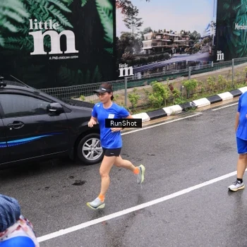 Runner Photo 7952685