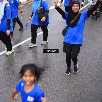 Runner Photo 7952699