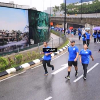 Runner Photo 7952703