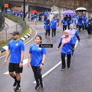 Runner Photo 7952713