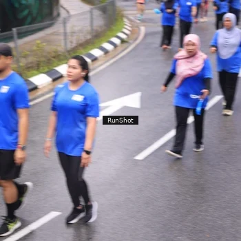 Runner Photo 7952724
