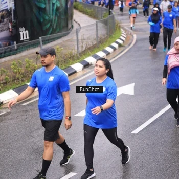 Runner Photo 7952725