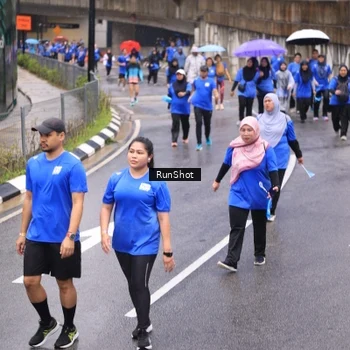 Runner Photo 7952728