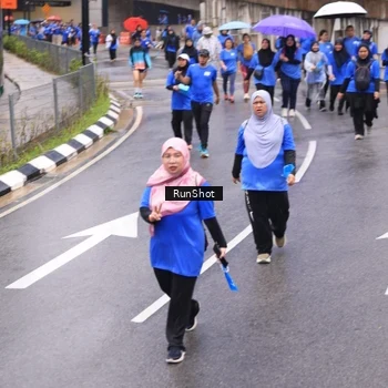 Runner Photo 7952734