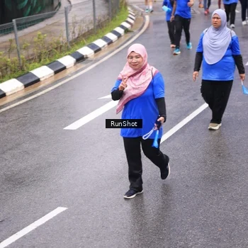 Runner Photo 7952740