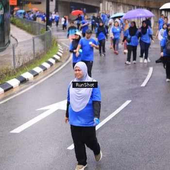 Runner Photo 7952754