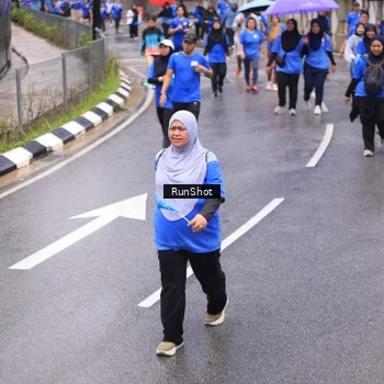 Runner Photo 7952756