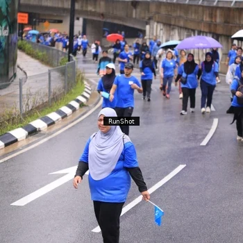 Runner Photo 7952757