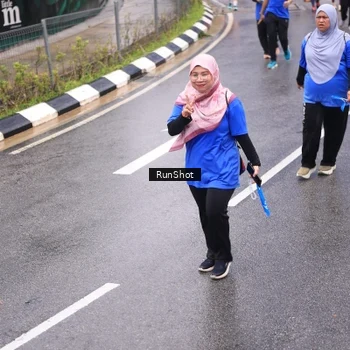 Runner Photo 7952759