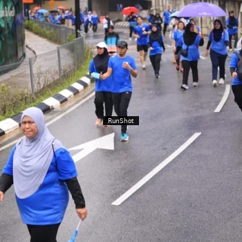 Runner Photo 7952764