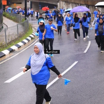 Runner Photo 7952765