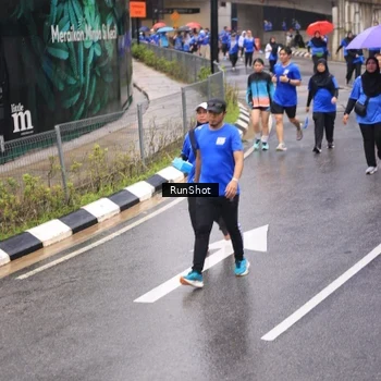 Runner Photo 7952778