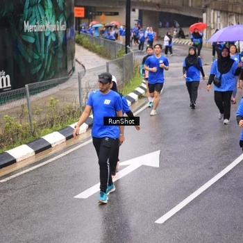 Runner Photo 7952786