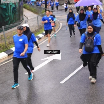 Runner Photo 7952791