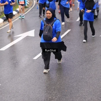 Runner Photo 7952801