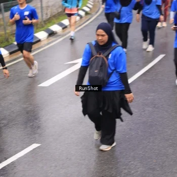 Runner Photo 7952805