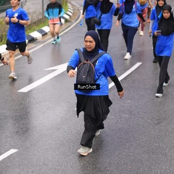 Runner Photo 7952806
