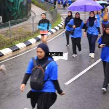 Runner Photo 7952814