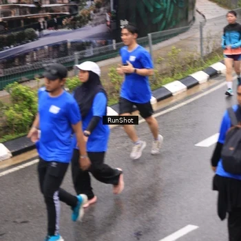 Runner Photo 7952816