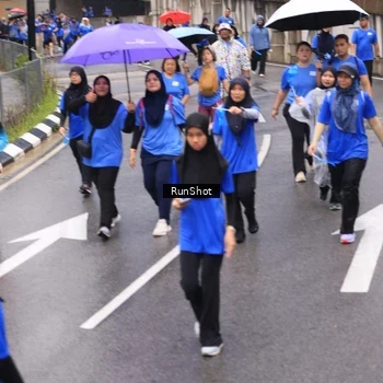 Runner Photo 7952820
