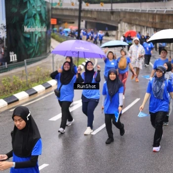 Runner Photo 7952842