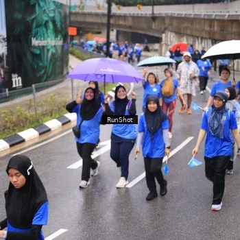 Runner Photo 7952845