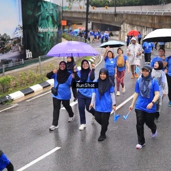 Runner Photo 7952850