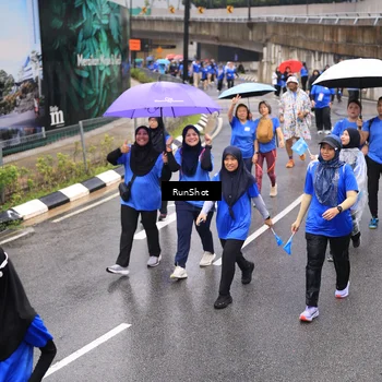 Runner Photo 7952851