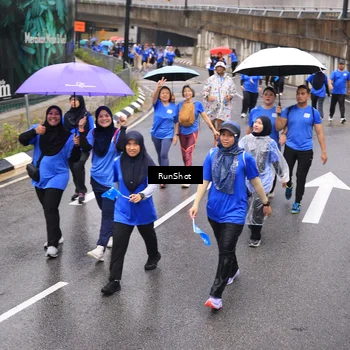 Runner Photo 7952854