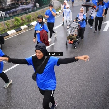 Runner Photo 7952855