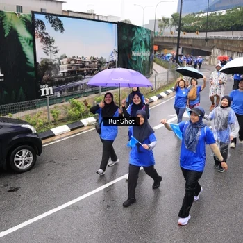 Runner Photo 7952869