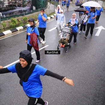Runner Photo 7952870