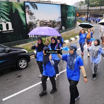 Runner Photo 7952878