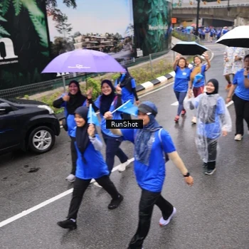 Runner Photo 7952882